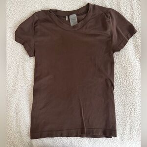 Aritzia Sinch Smooth Willow T- Shirt